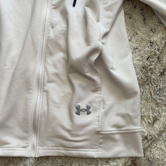 Under Armour Hoodie - Picture 4 of 4